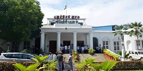 புதுச்சேரி: திரைமறைவு அரசியலில் என்ன நடக்கிறது?