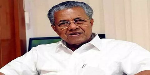 கொரோனாவால் பெற்றோரை இழந்த குழந்தைகளுக்கு 3 லட்சம் நிதியுதவி;கல்விச்செலவு - பினராயி விஜயன்