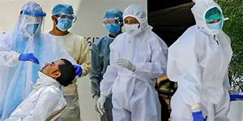 கோவையில் 5,000-ஐ நெருங்கும் தினசரி கொரோனா பாதிப்பு - ஒரு மாதத்தில் 5 மடங்கு அதிகரிப்பு