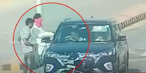 ராஜஸ்தானில் காரில் சென்ற மருத்துவ தம்பதி சாலையிலே துப்பாக்கியால் சுட்டுக் கொலை