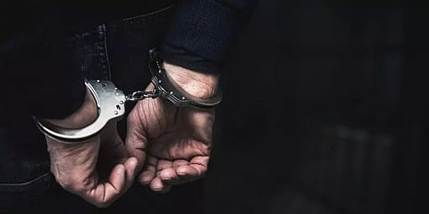 சென்னை: சைதாப்பேட்டை ரேஷன் கடையில் 7.36 லட்சம் ரூபாய் திருடியவர் கைது