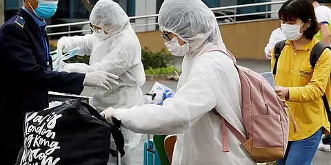 `காற்றில் வேகமாக பரவுகிறது' - உருமாறிய புதிய வகை கொரோனாவால் நிம்மதி இழந்த வியட்நாம்!