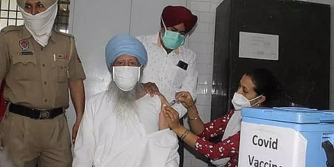 'தடுப்பூசி நன்கொடை' திட்டம் - கொரோனாவை ஒழிக்க புதிய முன்னெடுப்பில் பஞ்சாப் அரசு!