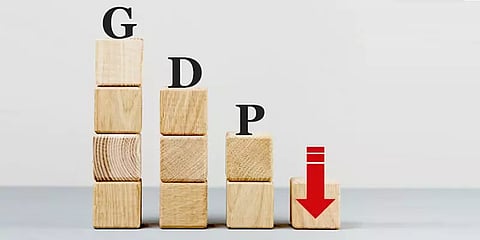 இந்தியாவின் 2020-21 ஜிடிபி வளர்ச்சி மைனஸ் 7.3%, நிதிப்பற்றாக்குறை ரூ.18.21 லட்சம் கோடி