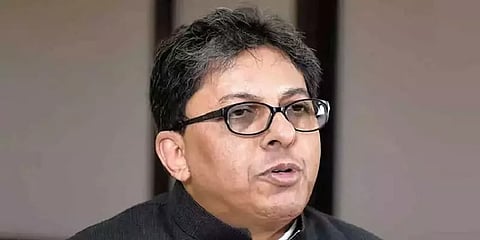 பத்திரிகையாளர் டூ தலைமைச் செயலாளர்... - மம்தா கொண்டாடும் அலப்பன் பந்த்யோபாத்யாய யார்?