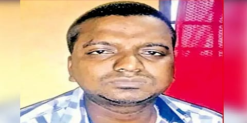 சென்னையில் பிரபல ரவுடி சுற்றிவளைத்து கைது: துப்பாக்கிச் சூட்டில் சப் இன்ஸ்பெக்டர் காயம்