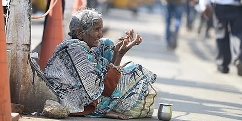 வீதிகளில் வசிப்போருக்கும் ரேஷன் அட்டை வழங்குக: மத்திய அரசு அறிவுறுத்தல்