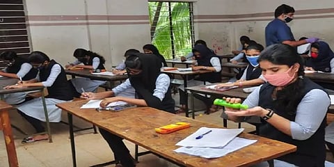 பிளஸ் 2 பொதுத்தேர்வு நடத்த 60 % மக்கள் ஆதரவு?