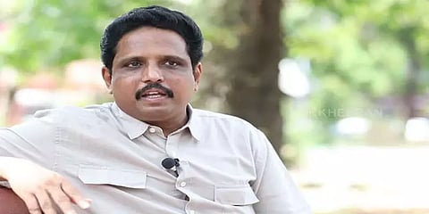 ”கொரோனா தடுப்பூசி பதிவு செய்யும் COWIN இணையதளத்தில் தமிழ் புறக்கணிக்கப்பு” - சு.வெங்கடேசன்