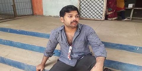 தொடர்ந்து கொரோனா பணி ஒதுக்கிய விவகாரம் - சண்டையில் மருத்துவர் மூக்கு உடைப்பு