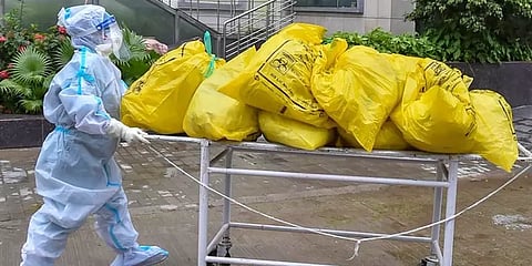 கொரோனா காலத்தில் அதிகரிக்கும் மருத்துவக் கழிவுகள்: தினசரி 288.7 டன் குவியும் கழிவுகள்