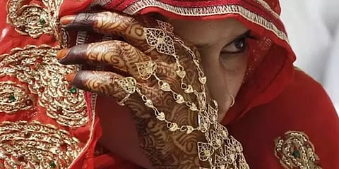 உ.பி: போதையில் வந்த மணமகன்: திருமணத்தை நிறுத்தி வரதட்சணையை திருப்பிக் கேட்ட மணமகள்