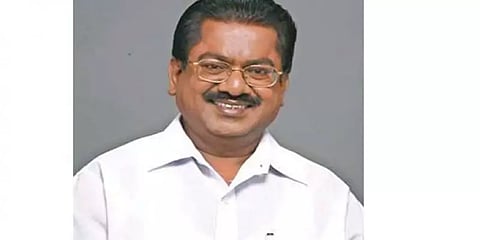 மாநிலங்களுக்கு தேவையான தடுப்பூசிகளை ஒதுக்க வேண்டும்: டி.கே.எஸ்.இளங்கோவன்