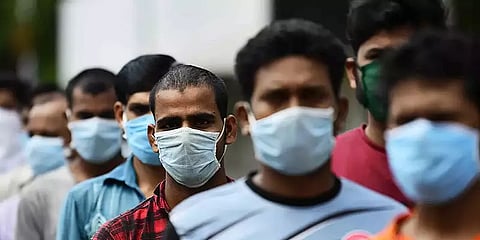 இந்தியாவில் 63 நாள்களுக்குப் பிறகு ஒரு லட்சத்துக்கும் குறைவான தினசரி கொரோனா பாதிப்பு