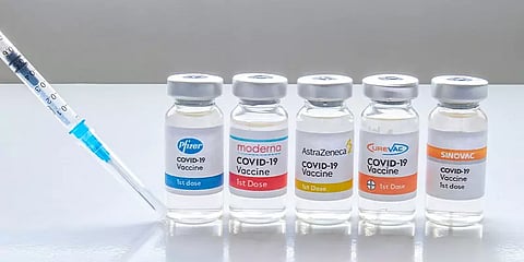 தமிழ்நாட்டில் பற்றாக்குறை: தற்காலிகமாக நிறுத்தப்பட்ட தடுப்பூசி விநியோகம்