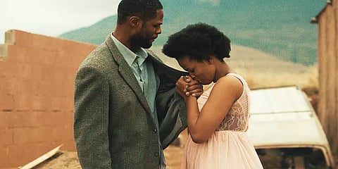 ஓடிடி திரைப் பார்வை: 'தி லெட்டர் ரீடர்' - அவள் மீது அவன் கொண்டது காதல் அல்ல..!