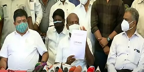 கொரோனாவால் இறப்பவர்களுக்கு நெகடிவ் சான்றிதழ்? - எடப்பாடி பழனிசாமிக்கு அமைச்சர் பதில்