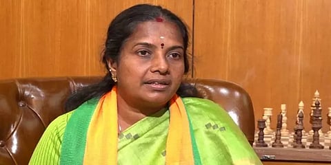 முதலமைச்சர் கோவை மாவட்டம் மீது தனி கவனம் செலுத்த வேண்டும்: வானதி சீனிவாசன்