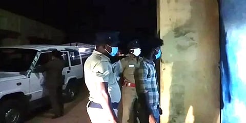 திருமண ஆசைகாட்டி மாணவிக்கு பாலியல் தொந்தரவு: இளைஞர் போக்சோவில் கைது