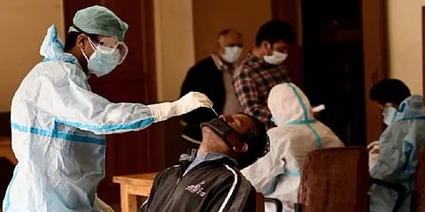 இந்தியா: ஒரேநாளில் கொரோனாவுக்கு 6,148 பேர் உயிரிழப்பு