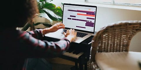 வொர்க் ஃபிரம் ஹோம் சாதகமா? சவாலா? - ஐ.டி. ஊழியரின் கொரோனா கால அனுபவம்