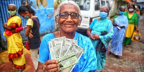 2-ஆம் தவணை நிவாரணம், இலவச மளிகைப் பொருள்கள் தொகுப்பு: இன்று முதல் டோக்கன்கள் விநியோகம்