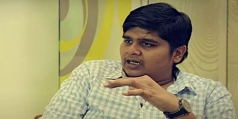 30 ஆண்டு கால சிறையில் மகன்:அற்புதம்மாளுக்காக குரல் கொடுத்த கார்த்திக்சுப்புராஜ்