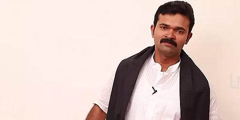 கருணாநிதி குறித்து அவதூறு: சாட்டை துரைமுருகன் மீது மேலும் 4 வழக்குப்பதிவு