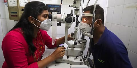 கருப்புப் பூஞ்சை: அறிகுறிகள், ஆபத்துகள், தவிர்க்கும் வழிமுறைகள் - A டூ Z தகவல்கள்