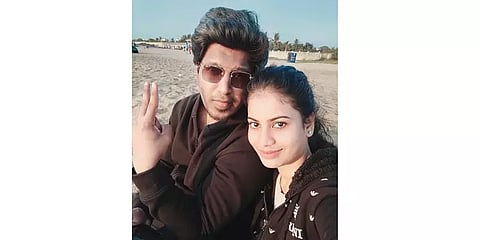 ஆபாசமாக பேசியதில் தேடப்பட்டு வரும் யூடியூபர் ‘பப்ஜி’ மதனின் மனைவி கைது