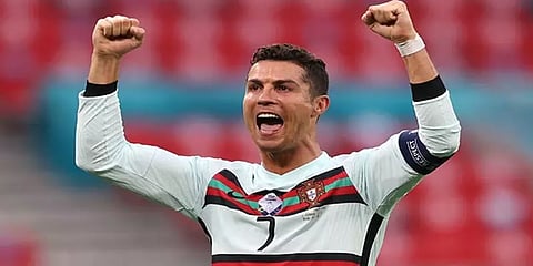 யூரோ கோப்பையும் கிறிஸ்டியானோ ரொனால்டோவும்... பல கோணங்களில் அடித்த 11 கோல்கள்!