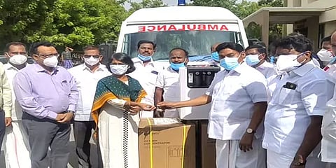 சொந்த செலவில் ரூ.17 லட்சம் மதிப்பிலான ஆம்புலன்ஸை வழங்கிய பெரம்பலூர் எம்.பி பாரிவேந்தர்