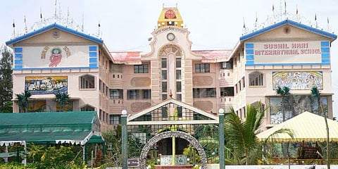 சென்னை: சுஷில் ஹரி பள்ளியின் அங்கீகாரத்தை ரத்து செய்து அரசே ஏற்று நடத்த பரிந்துரை