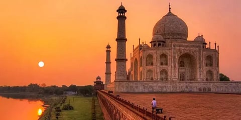 யமுனை நதியோரம் நிற்கும் காதல் மாளிகை... தாஜ்மஹாலும், ஜூன் 17ஆம் தேதியும்!
