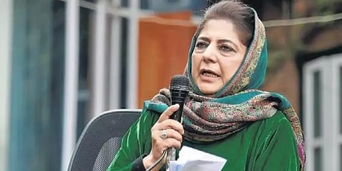 ஆலோசனைக் கூட்டத்திற்கு பிரதமர் மோடி அழைப்பு: பங்கேற்பு குறித்து மெஹபூபா நாளை முடிவு