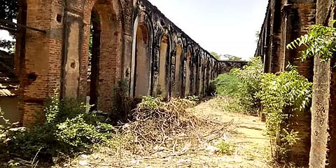 பராமரிப்பின்றி கிடக்கும் மராட்டிய மன்னர் கால தூக்குமேடை: பாதுகாக்க தஞ்சை மக்கள் கோரிக்கை