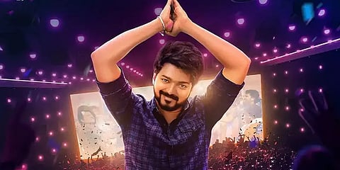 கொரோனா காலத்திலும் ரசிகர்களை விஜய் 'எங்கேஜிங்' ஆக வைத்திருப்பது எப்படி?