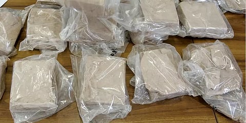 காஷ்மீர்: ரூ.135 கோடி மதிப்புள்ள ஹெராயின் பறிமுதல்