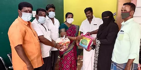 துளிர்க்கும் நம்பிக்கை: உதவி தேவைப்படுவோருக்கு கரம்கொடுத்த பேரூராட்சி தலைவர்