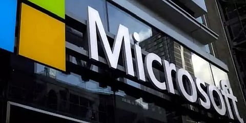 முதல் இடத்தில் ஆப்பிள்... 2 ட்ரில்லியன் டாலர் கிளப்பில் மைக்ரோசாப்ட்!