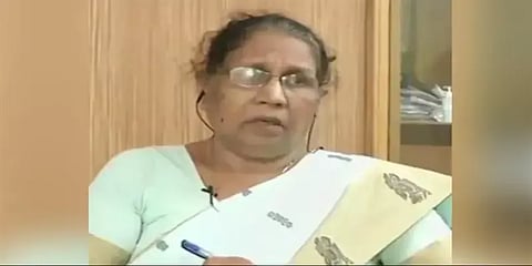 “புகார் கொடுக்க தயாராக இல்லை என்றால் அனுபவி” - கேரள மகளிர் ஆணைய தலைவியின் முறையற்ற பதில்