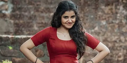 பீகார் ஆசிரியர் தகுதித் தேர்வில் மலையாள நடிகை அனுபமா தேர்ச்சி? - வைரல் மார்க் ஷீட்