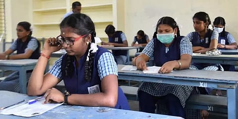 பிளஸ் 2 மதிப்பெண் கணக்கிடுவது எப்படி? - தமிழ்நாடு அரசு விளக்கம்