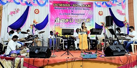 திருச்சி: இசைக் கலைஞர்களுக்காக சமூக வலைதளங்கள் மூலம் நடந்த இசை நிகழ்ச்சி