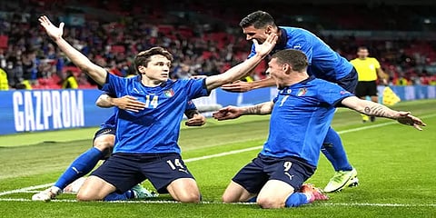 யூரோ கோப்பை: டென்மார்க், இத்தாலி அணிகள் காலிறுதி போட்டிக்கு தகுதி