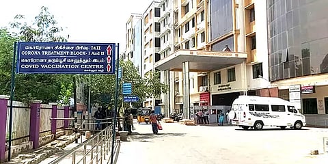 தூத்துக்குடி: மனைவியின் நடத்தையில் சந்தேகம்; 3 பேர் மீது ஆசிட் வீசிய கணவர் தலைமறைவு