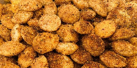 கொரோனா கால மகத்துவர்: எளியோருக்கு தினமும் 20 வகை உணவுகள் வழங்கும் நெல்லை தன்னார்வலர்கள்