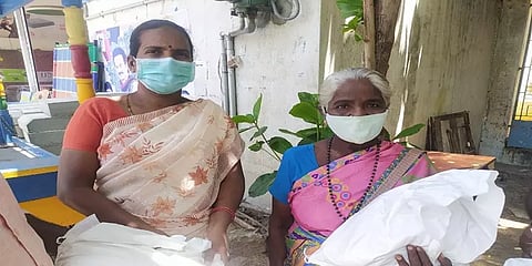 துளிர்க்கும் நம்பிக்கை: "குடும்ப அட்டை இல்லை, உணவு தேவை" - உதவிக்கரம் கோரும் குரல்