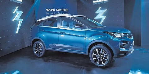 10 எலெக்ட்ரிக் கார்களை அறிமுகப்படுத்த டாடா மோட்டர்ஸ் திட்டம்