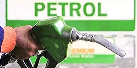 செங்கல்பட்டு: பெட்ரோல் நிலையத்தில் ரூ.83,000 கொள்ளை; வெளிநாட்டு கொள்ளையர்கள் கைவரிசை